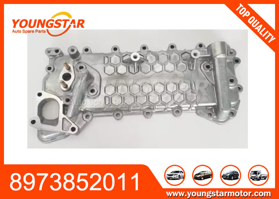 8973852011 ISUZU 4HK1 NQR EURO3用のエンジンオイルクーラーカバー