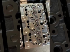 鋳鉄クボタ シリンダー ヘッド アセンブリ/トラックの予備品 D1402