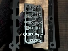 ヤングスターモーターD902 鋳鉄シリンダーヘッド アッシー Kubota X2230D BX2350D 1G962 - 03040