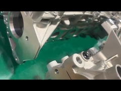 トラフィック M9R M9T エンジンのシリンダーヘッド 110417248R 7711497513 7701479110