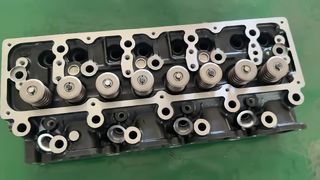 日産 QD32 シリンダーヘッド交換用高品質部品